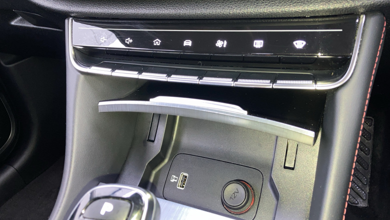 MG Hs 1.5 T-GDI Excite 5dr DCT Petrol Hatchback